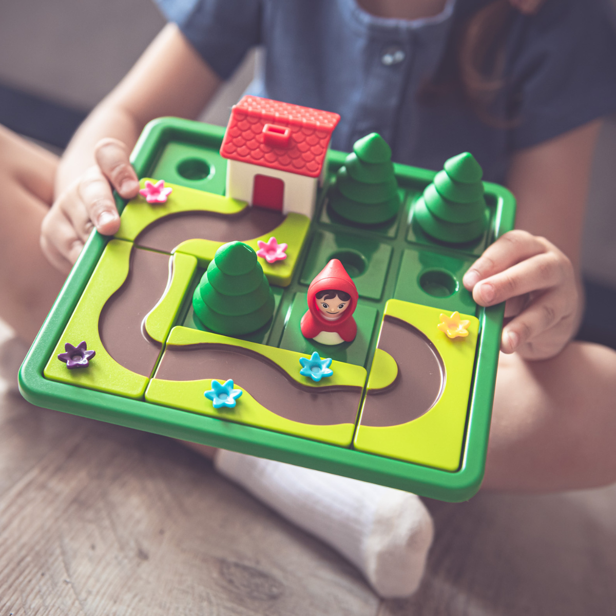 Gra logiczna "Czerwony Kapturek" od IUVI Games 4+