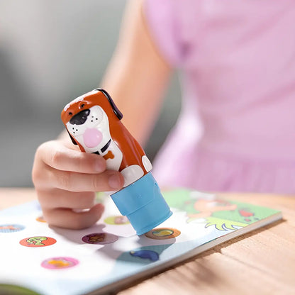 Melissa & Doug Sticker WOW! Piesek – Świat Naklejek 3+ – stempelek w kształcie pieska.
