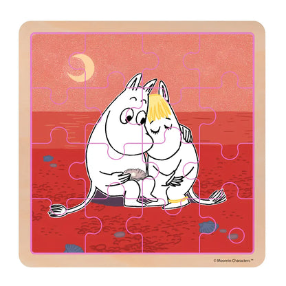 Muminki „Troska” – drewniane puzzle 16 elementowe od marki Barbo Toys 2+ – ułożona ilustracja z bohaterami Doliny Muminków.